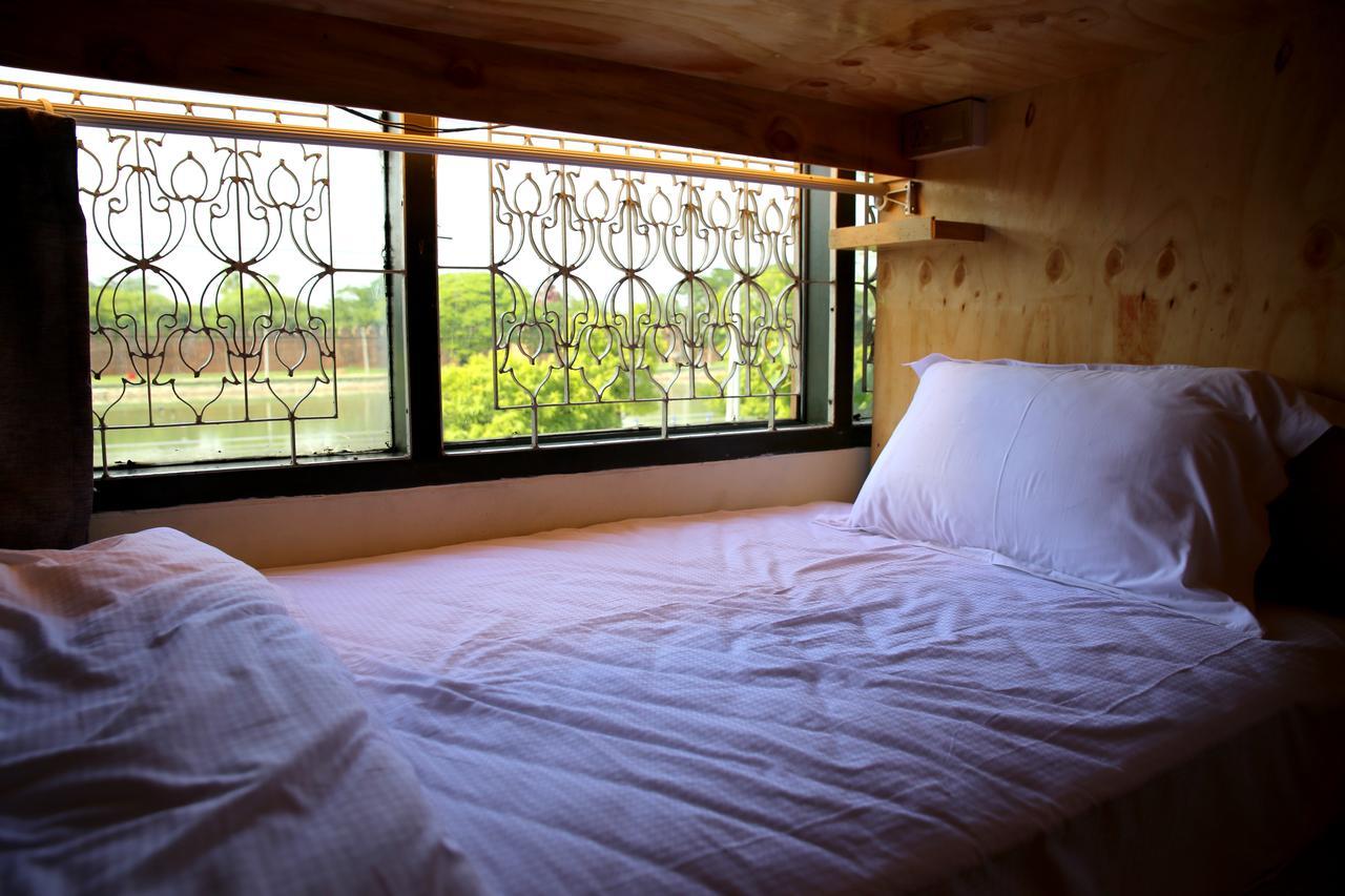Mansion Hostel Мандалай Екстер'єр фото